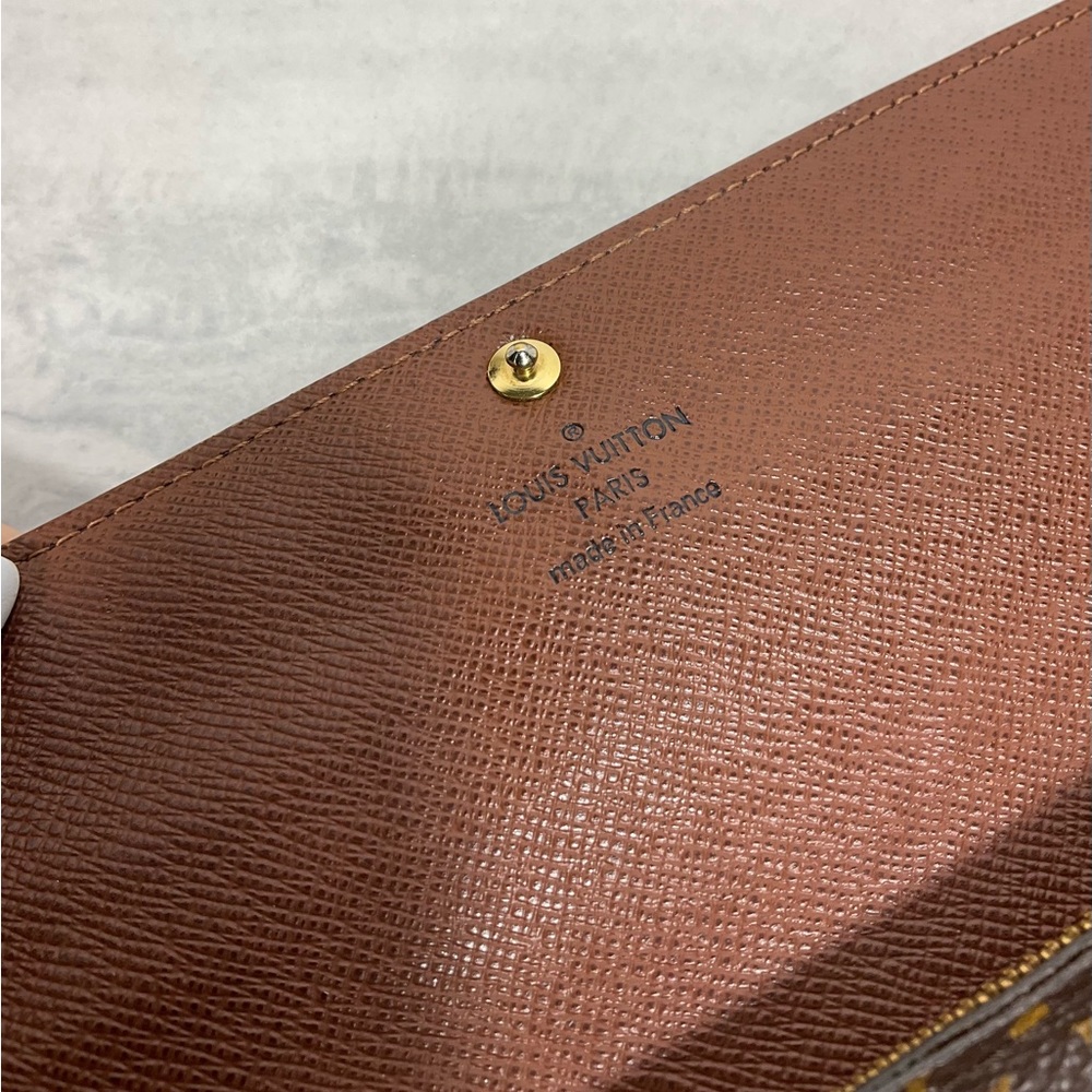 Sold Louis Vuitton Sarah Wallet Monogram - Picture 7 of 14